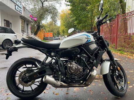 2022 Yamaha XSR700, белый, 795000 рублей, вид 5
