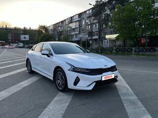 2020 Kia K5 III, белый, 2350000 рублей, вид 2