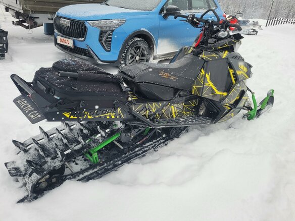 2016 Arctic Cat M-Series, чёрный, 1100000 рублей - вид 5