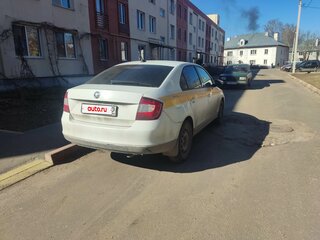 2018 Skoda Rapid I Рестайлинг, жёлтый, 999000 рублей, вид 3
