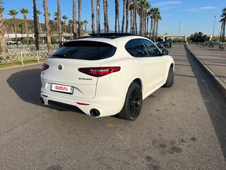2019 Alfa Romeo Stelvio I, белый, 3350000 рублей, вид 5