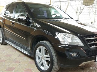 2010 Mercedes-Benz M-Класс 350 II (W164) Рестайлинг, чёрный, 1150000 рублей, вид 3
