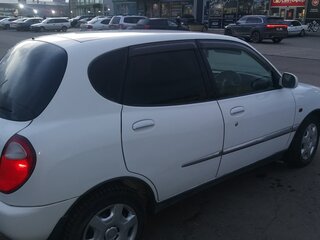 1998 Toyota Duet, белый, 270000 рублей, вид 2