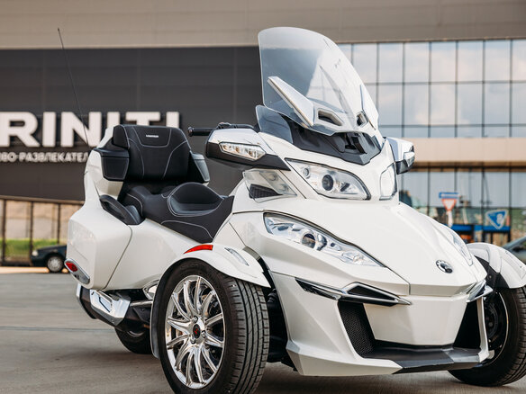 2015 BRP Can-Am Spyder, белый, 1528202 рублей - вид 19