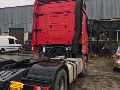 2015 Mercedes-Benz Actros, красный, 4850000 рублей, вид 4
