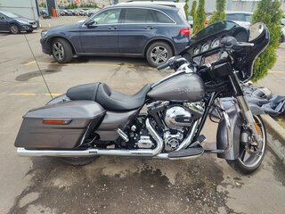 2015 Harley-Davidson Street Glide, серый, 1500000 рублей, вид 3