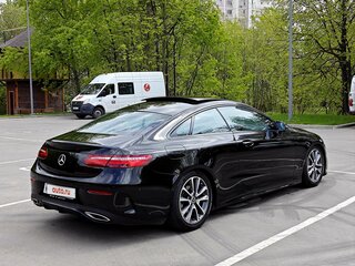 2017 Mercedes-Benz E-Класс 300 V (W213, S213, C238), чёрный, 4350000 рублей, вид 4