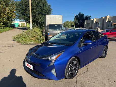 2016 Toyota Prius IV (XW50), синий, 1700000 рублей, вид 3