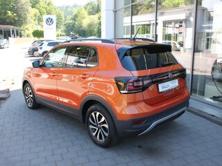 2022 Volkswagen T-Cross I, оранжевый, 2235000 рублей, вид 5