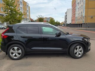 2019 Volvo XC40 I, чёрный, 1899000 рублей, вид 4