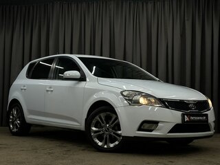 2012 Kia Ceed I Рестайлинг, белый, 709777 рублей, вид 3