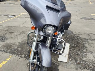 2015 Harley-Davidson Street Glide, серый, 1500000 рублей, вид 2