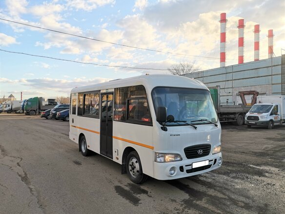 2010 Hyundai County, белый