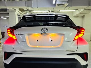 2020 Toyota C-HR I Рестайлинг, белый, 2350000 рублей, вид 3