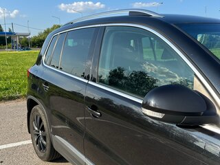2015 Volkswagen Tiguan I Рестайлинг, чёрный, 1550000 рублей, вид 3