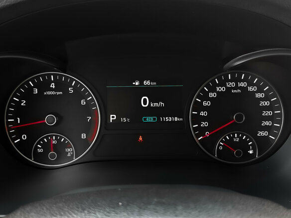 2019 Kia Optima IV Рестайлинг, чёрный, 1800000 рублей - вид 15