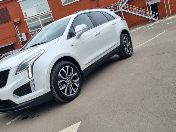 2020 Cadillac XT5 I Рестайлинг, белый, 4500000 рублей