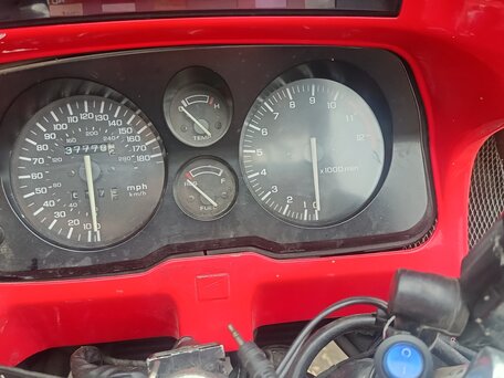 1990 Honda CBR 1000F, красный, 260000 рублей, вид 2