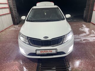 2012 Kia Rio 4-speed III, белый, 980000 рублей, вид 1