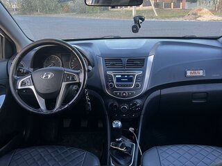 2014 Hyundai Solaris I Рестайлинг, белый, 940000 рублей, вид 4