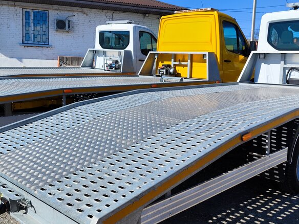 2010 Volkswagen Crafter, жёлтый - вид 1