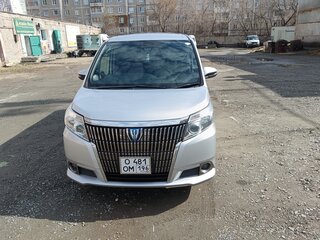 2017 Toyota Esquire I, серебристый, 2050000 рублей, вид 2