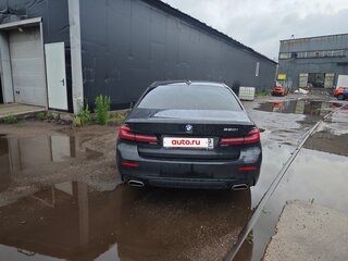 2021 BMW 5 серии 520i VII (G30/G31/G38) Рестайлинг, чёрный, 3070000 рублей, вид 3