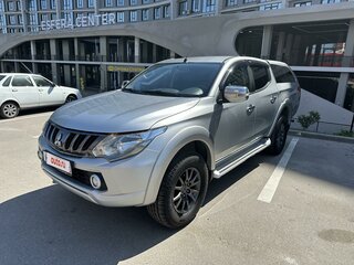 2017 Mitsubishi L200 V, серебристый, 2250000 рублей, вид 1