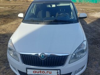 2012 Skoda Fabia II Рестайлинг, белый, 910000 рублей, вид 1