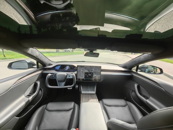 2021 Tesla Model S Plaid I Рестайлинг 2, чёрный, 8600000 рублей - вид 17