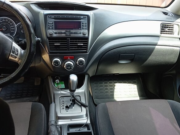 2010 Subaru Impreza III, белый, 780000 рублей - вид 5