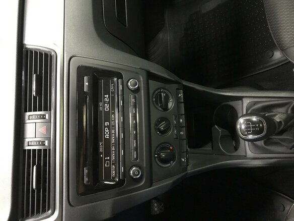 2014 Skoda Rapid I, серебристый, 1200000 рублей - вид 9