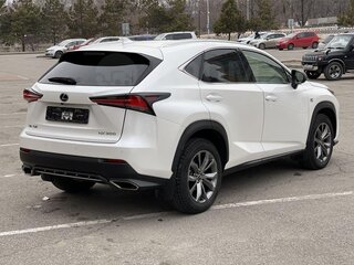 2020 Lexus NX 300 I Рестайлинг, белый, 5200000 рублей, вид 5