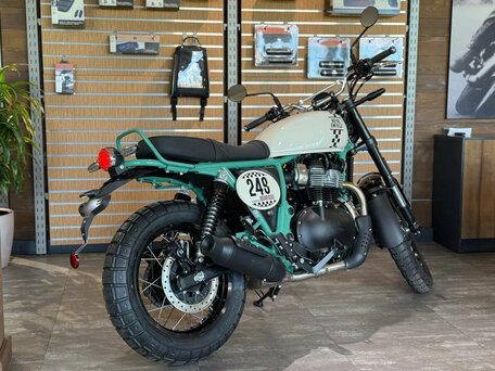 2026 Royal Enfield Bear 650, белый, 747000 рублей, вид 3