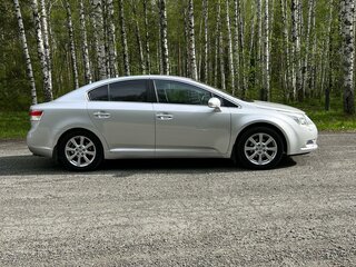 2010 Toyota Avensis III, серебристый, 1500000 рублей, вид 3