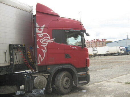 2010 Scania G-series, пурпурный, 2800000 рублей, вид 5