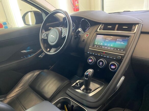 2019 Jaguar E-Pace I, чёрный, 2300000 рублей - вид 4