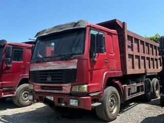 2007 Sinotruk Howo A5, красный, 1000000 рублей, вид 1