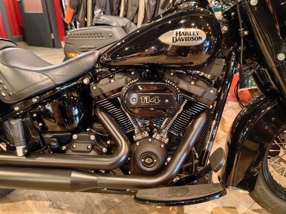 2022 Harley-Davidson Heritage, чёрный, 3500000 рублей - вид 6