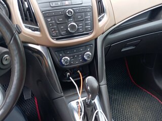 2012 Opel Zafira C, коричневый, 750000 рублей, вид 5
