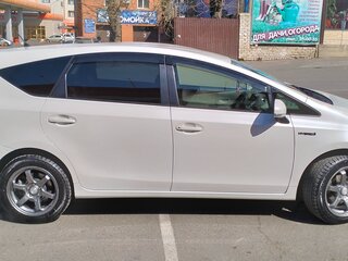 2013 Toyota Prius Alpha I (ZVW40/41), белый, 1250000 рублей, вид 4