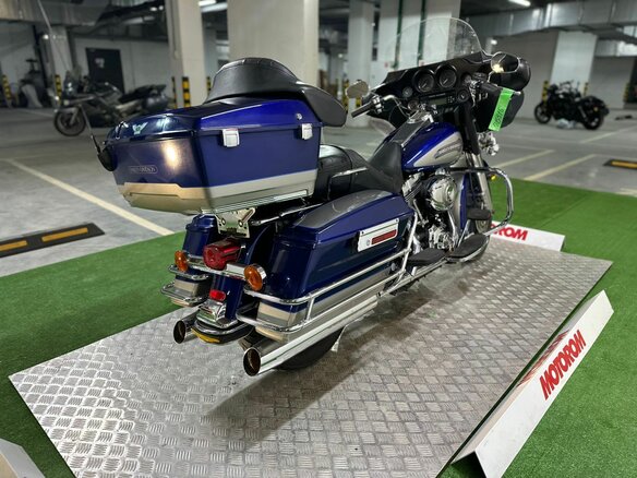 2007 Harley-Davidson Electra Glide, синий, 790000 рублей - вид 13