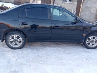 2000 Toyota Avensis I Рестайлинг, чёрный, 395000 рублей, вид 2