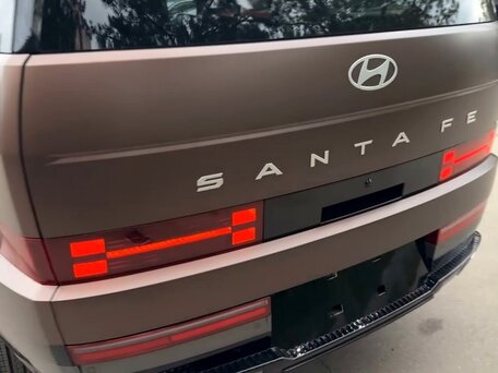 2026 Hyundai Santa Fe V (MX5), коричневый, 5130000 рублей, вид 3