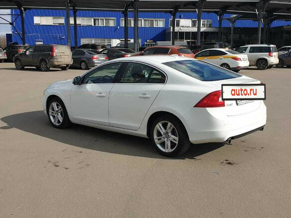 2016 Volvo S60 II Рестайлинг, белый - вид 6