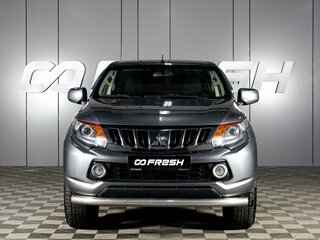 2017 Mitsubishi L200 V, серый, 2000000 рублей, вид 2
