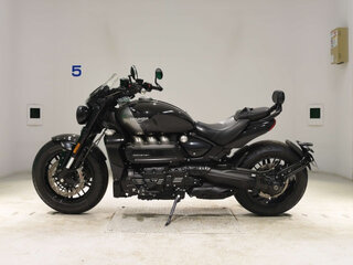 2021 Triumph Rocket 3, чёрный, 2100000 рублей, вид 3