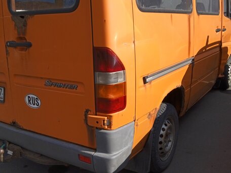 2000 Mercedes-Benz Sprinter Classic, оранжевый, 390000 рублей, вид 4