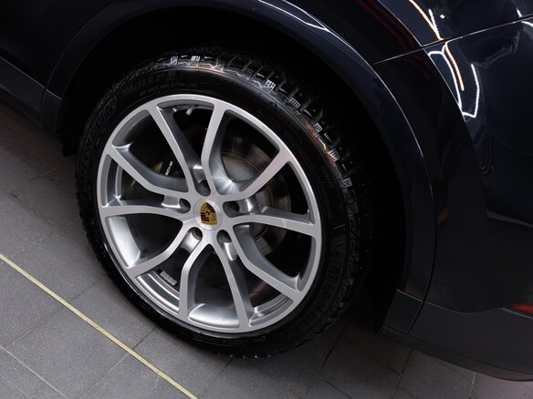 2020 Porsche Cayenne III, синий, 11500000 рублей - вид 20