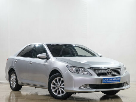 Toyota Camry VII (XV50)